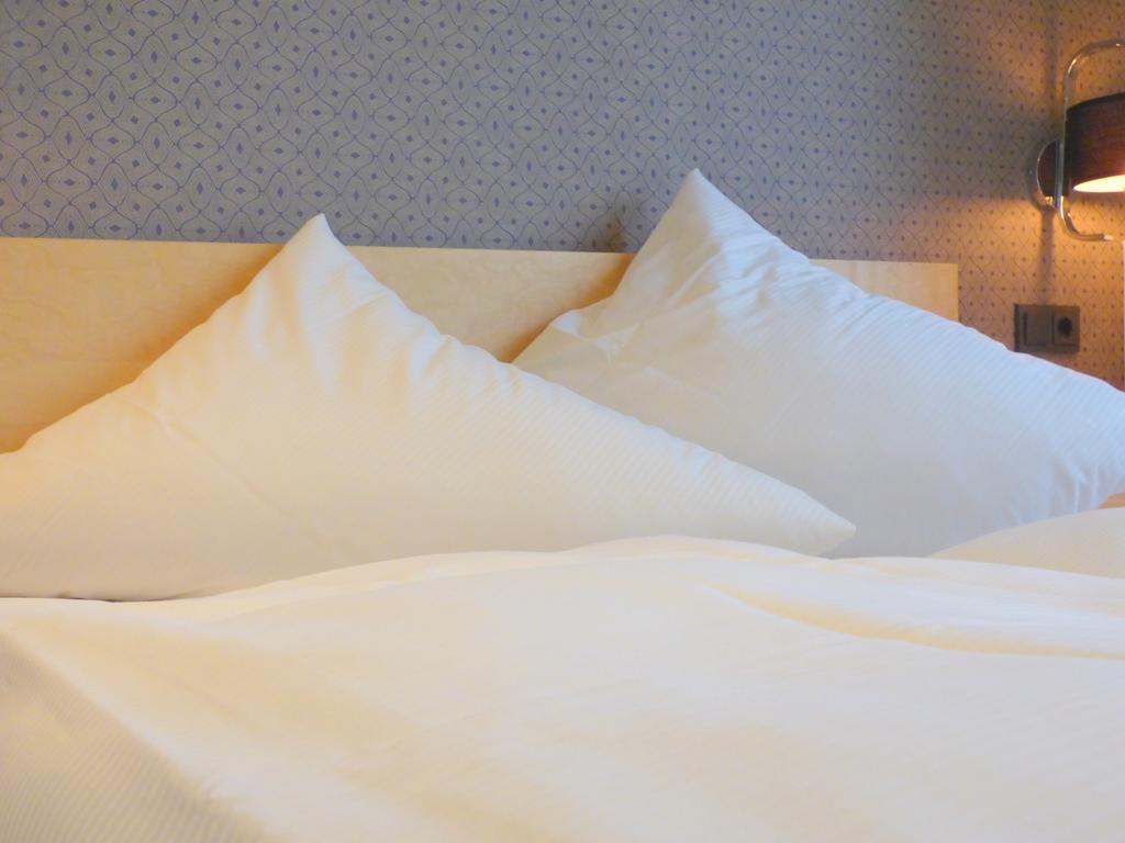 Hotel Akazienhof 뒤스부르크 외부 사진