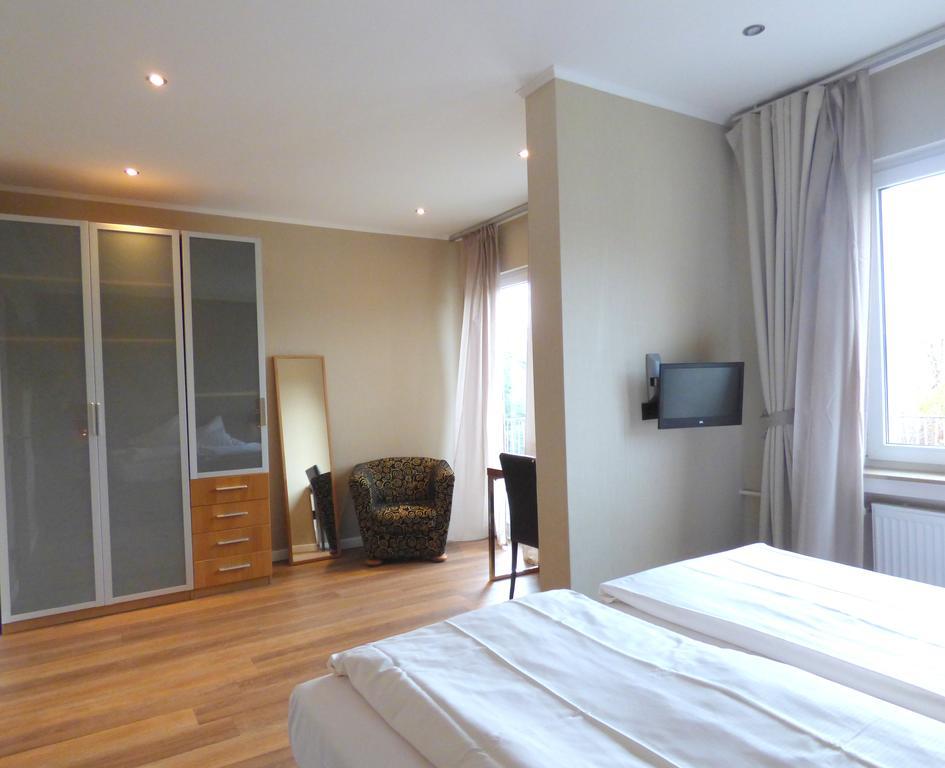 Hotel Akazienhof 뒤스부르크 외부 사진