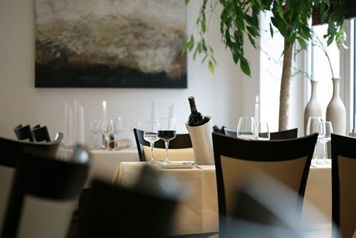 Hotel Akazienhof 뒤스부르크 외부 사진