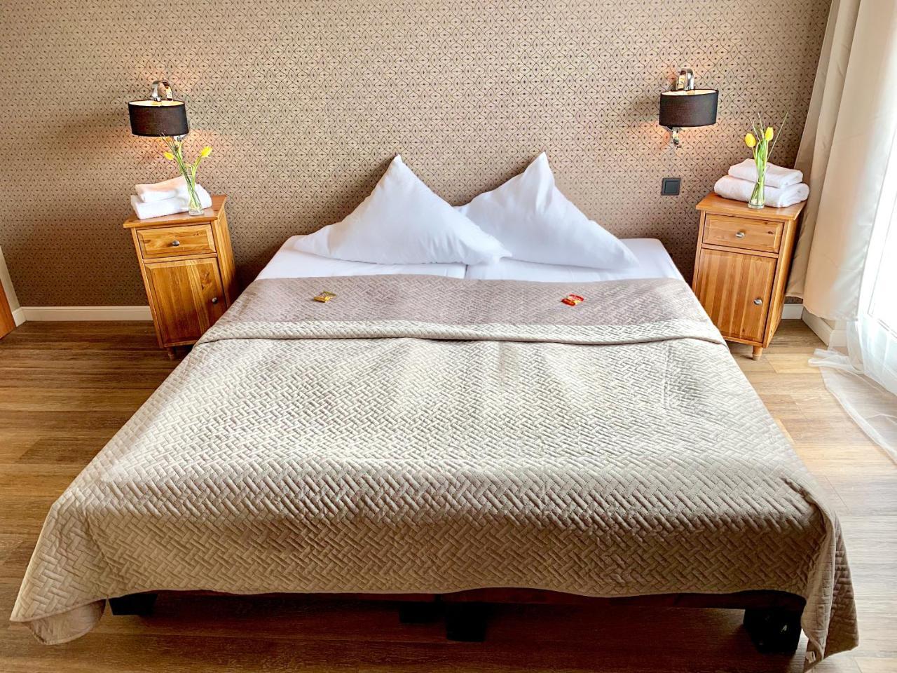 Hotel Akazienhof 뒤스부르크 외부 사진